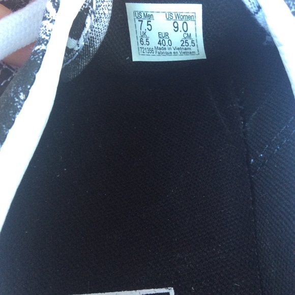 🔴SOLD🔴Vans Lady Vans Era White/True White Women’ - Picture 7 of 8